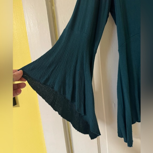 Lucky Brand Boho Viscose High Low Hem Flared Sleeve Blouse Top• Medium - Picture 3 of 6